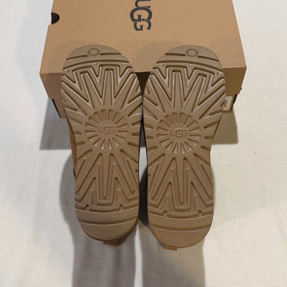 UGG W Classic Ultra Mini Brown Asst Sizes - Picture 4 of 4